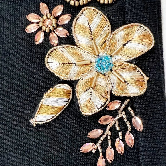 Boston Proper Black Beaded Embroidered Floral V Neck Sweater XS So Soft! - Picture 5 of 14